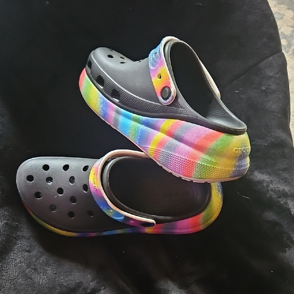 Crocs Women's Crush Spray Platform Shoe